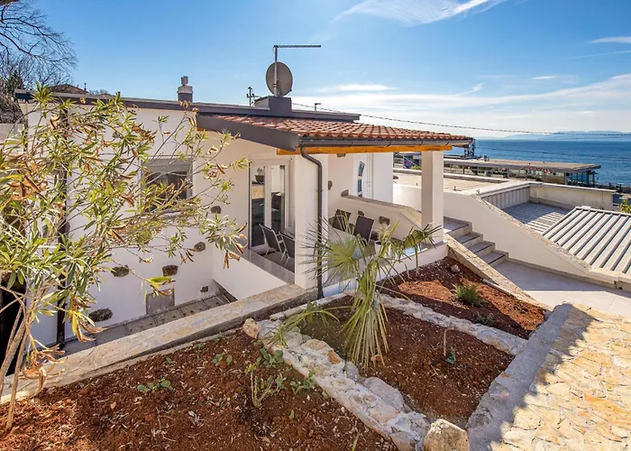 Lovely In Case de vacanță